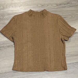 H&M wool tee top shorts sleeve